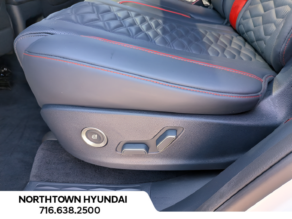 Used 2025 Genesis GV80 3.5T e-SC AWD/4WD image 16