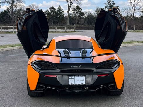 Used 2016 McLaren 570S Coupe image 6