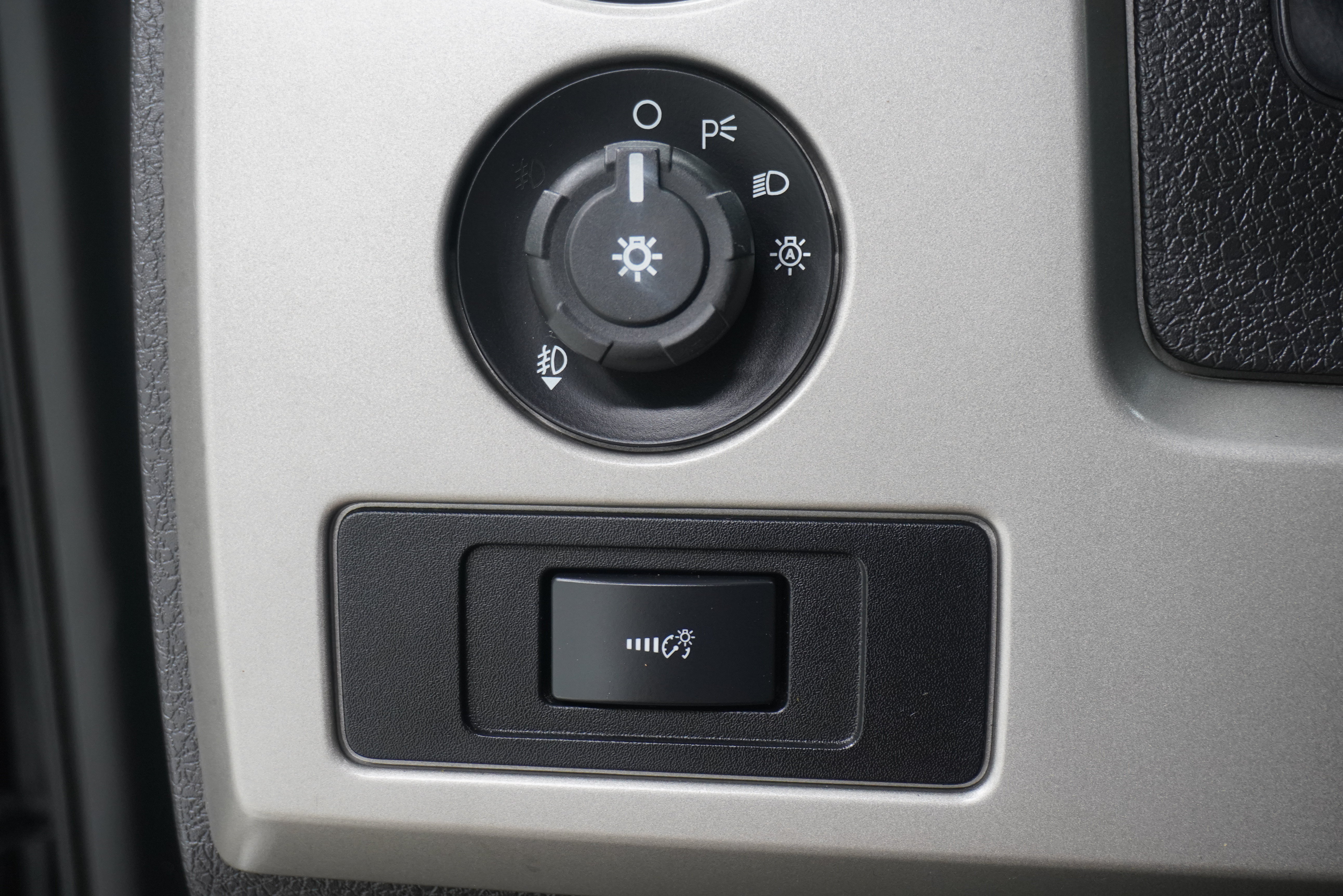 Used 2013 Ford F150 FX4 w/ Luxury Equipment Group AWD/4WD image 29