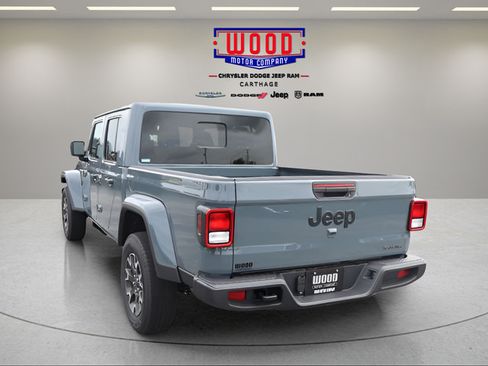 New 2026 Jeep Gladiator Sport AWD/4WD image 5