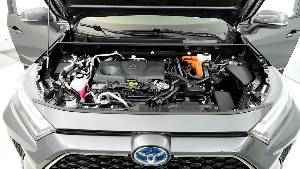 Certified 2024 Toyota RAV4 SE w/ Weather & Moonroof Package AWD/4WD image 45