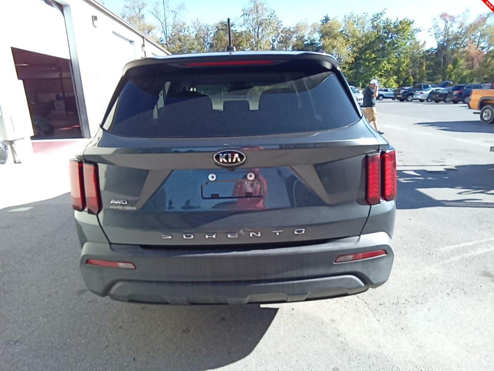 Used 2021 Kia Sorento LX AWD/4WD image 12