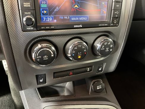 Used 2014 Dodge Challenger R/T RWD image 25