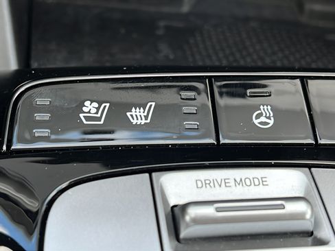 Certified 2024 Hyundai Tucson Limited FWD image 23