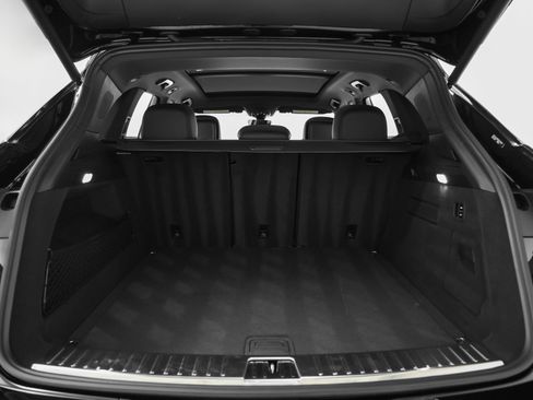 Used 2025 Porsche Cayenne S image 18