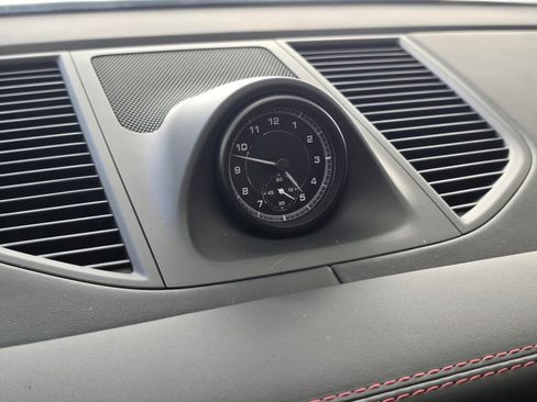 New 2026 Porsche Macan image 28