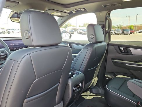 New 2026 Buick Enclave Sport Touring w/ Power Package FWD image 9