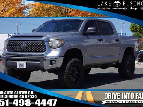 Used 2018 Toyota Tundra SR5 RWD image 1
