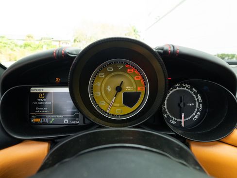 Used 2015 Ferrari California T image 59