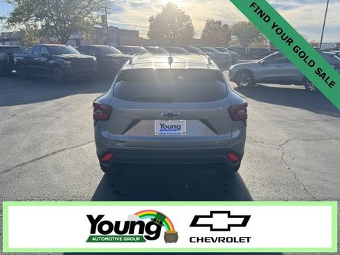 New 2026 Chevrolet Trax RS w/ Sunroof Package image 6