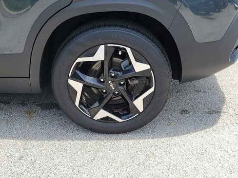 Certified 2024 Kia Seltos EX FWD image 7
