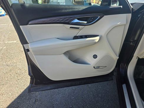 Used 2021 Buick Envision Avenir w/ Technology Package II image 23