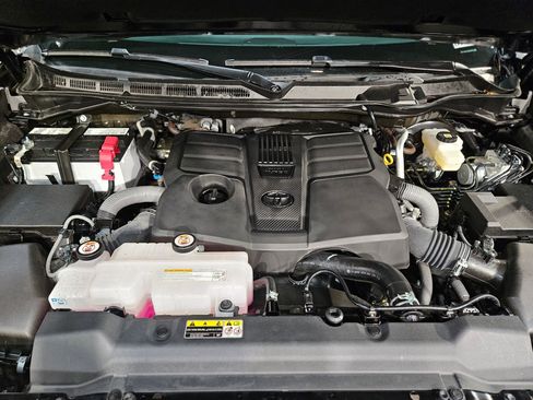 Used 2025 Toyota Tundra SR5 image 19