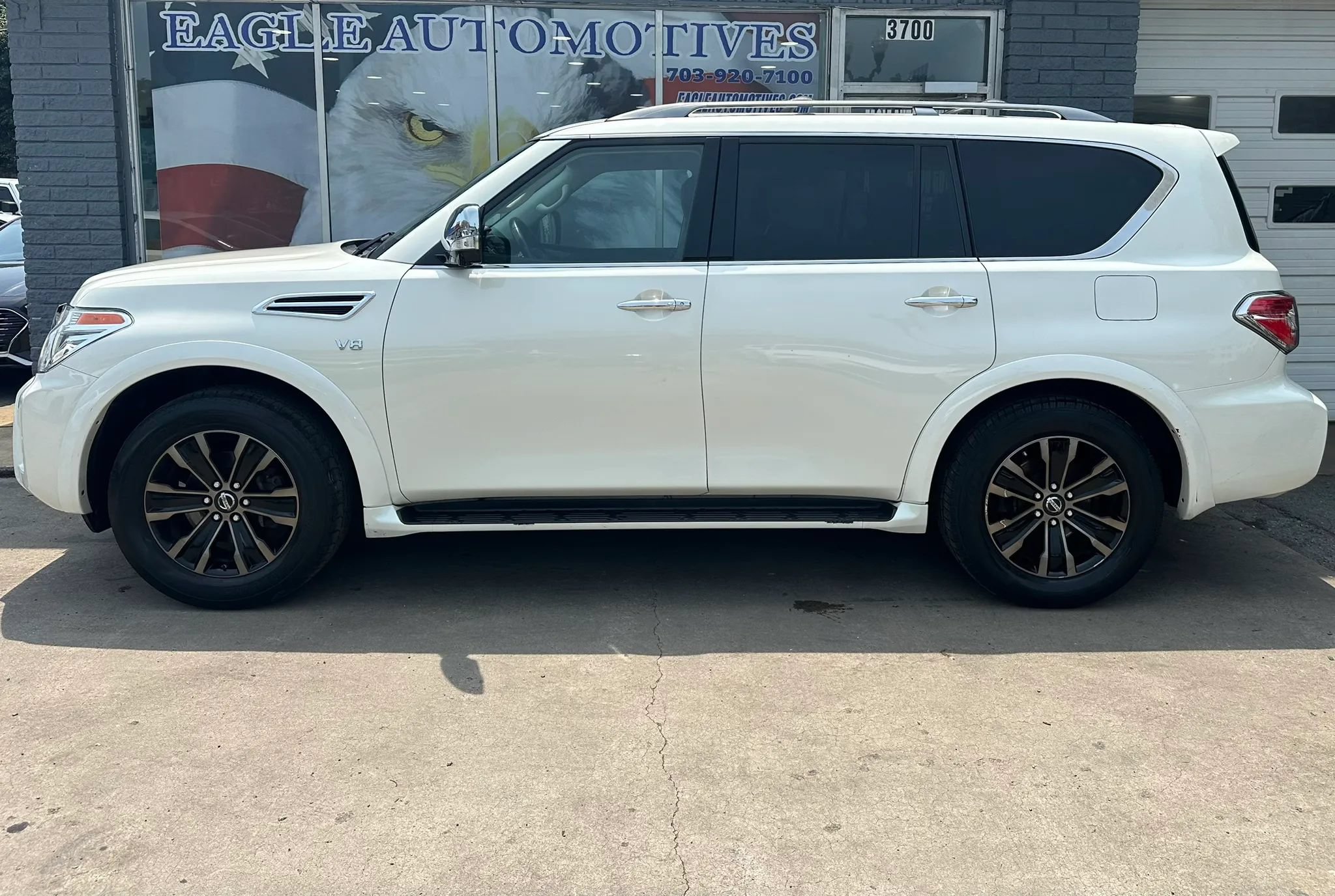 Used 2019 Nissan Armada Platinum w/ Captain's Chairs Package AWD/4WD image 5