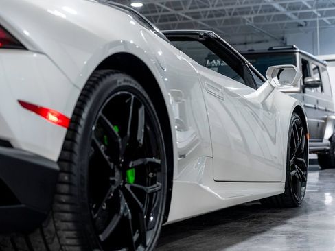 Used 2016 Lamborghini Huracan LP 610-4 AWD/4WD image 21