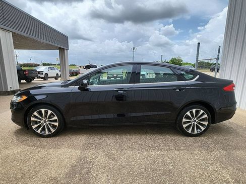 Used 2020 Ford Fusion SE AWD/4WD image 20