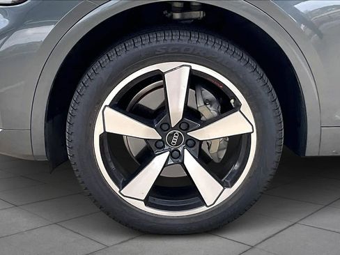 Used 2022 Audi Q5 2.0T Premium Plus image 9