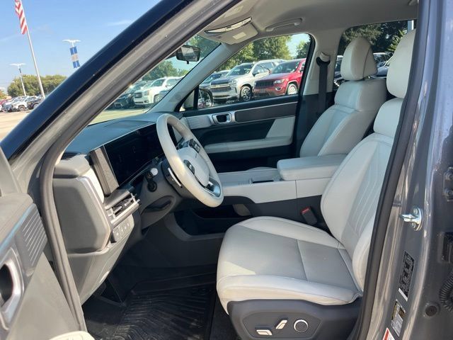 Used 2024 Hyundai Santa Fe SEL FWD image 15