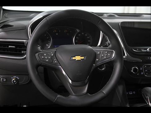 Used 2024 Chevrolet Equinox LT FWD image 7