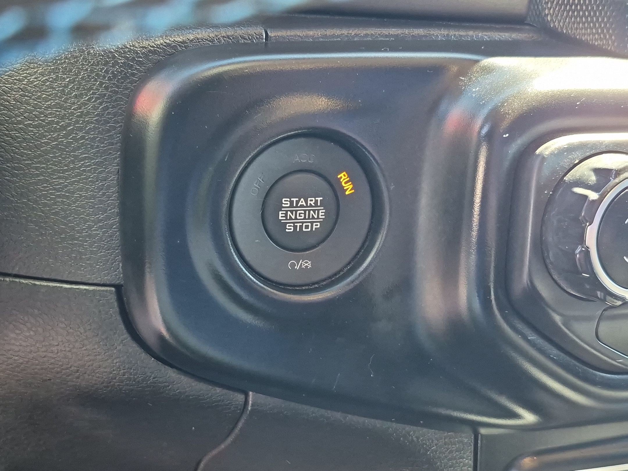 Used 2023 Jeep Wrangler Unlimited Rubicon 4xe w/ Cold Weather Group AWD/4WD image 19