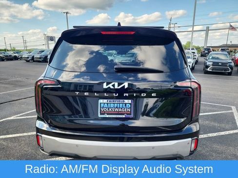 Used 2024 Kia Telluride EX w/ EX Captain's Chair Package FWD image 4