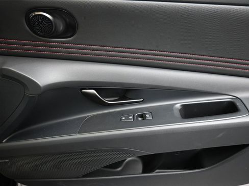Certified 2025 Hyundai Elantra N Line image 11