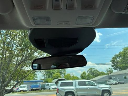 Certified 2022 Ford Escape SEL w/ SEL Stealth AWD Package image 22