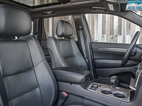 Used 2015 Jeep Grand Cherokee Limited w/ Luxury Group II AWD/4WD image 21