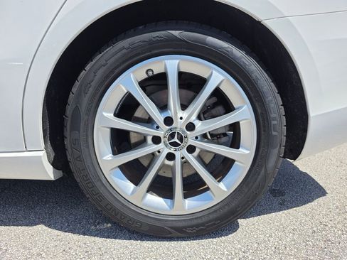 Used 2021 Mercedes-Benz A 220 image 15