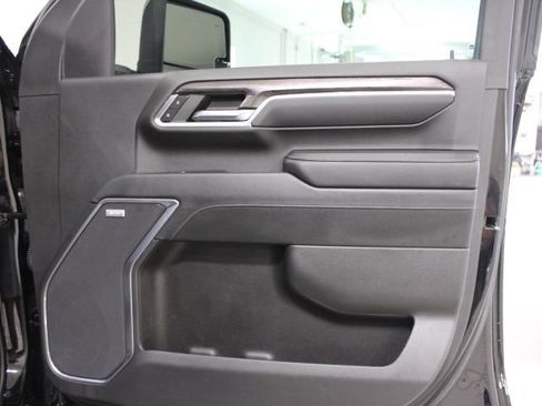 Used 2024 Chevrolet Silverado 2500 LTZ w/ LTZ Convenience Package AWD/4WD image 26