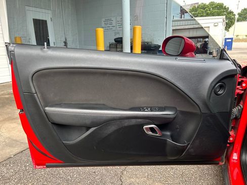 Used 2020 Dodge Challenger SXT w/ Blacktop Package image 8