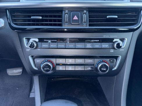 Used 2016 Kia Optima EX w/ Premium Package image 22