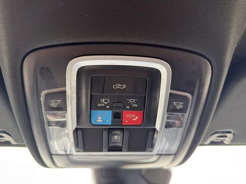 Used 2025 RAM 1500 Big Horn AWD/4WD image 23