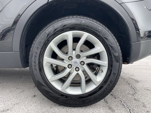 Used 2019 Land Rover Discovery Sport HSE image 10