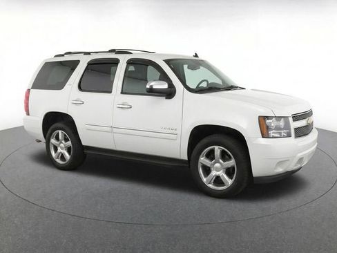 Used 2013 Chevrolet Tahoe LTZ AWD/4WD image 6