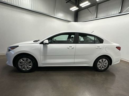Used 2018 Kia Rio S FWD image 2