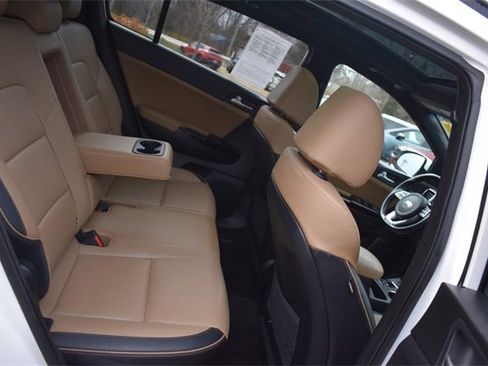 Used 2020 Kia Sportage SX image 17