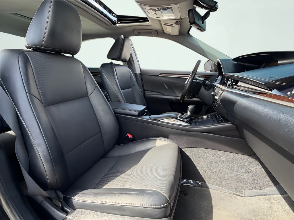 Used 2016 Lexus ES 350 w/ Navigation System Package FWD image 31
