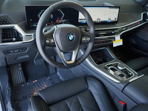 Used 2026 BMW X5 xDrive50e w/ Premium Package AWD/4WD image 13