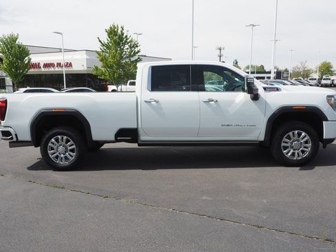 Used 2021 GMC Sierra 3500 Denali w/ Denali Ultimate Package AWD/4WD image 8