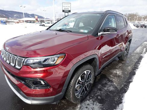 Used 2022 Jeep Compass Limited image 6