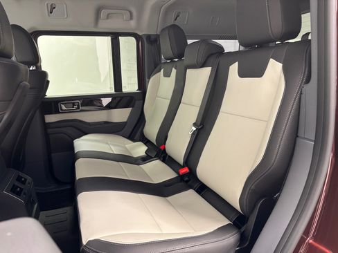 Used 2025 INEOS Grenadier AWD/4WD image 25