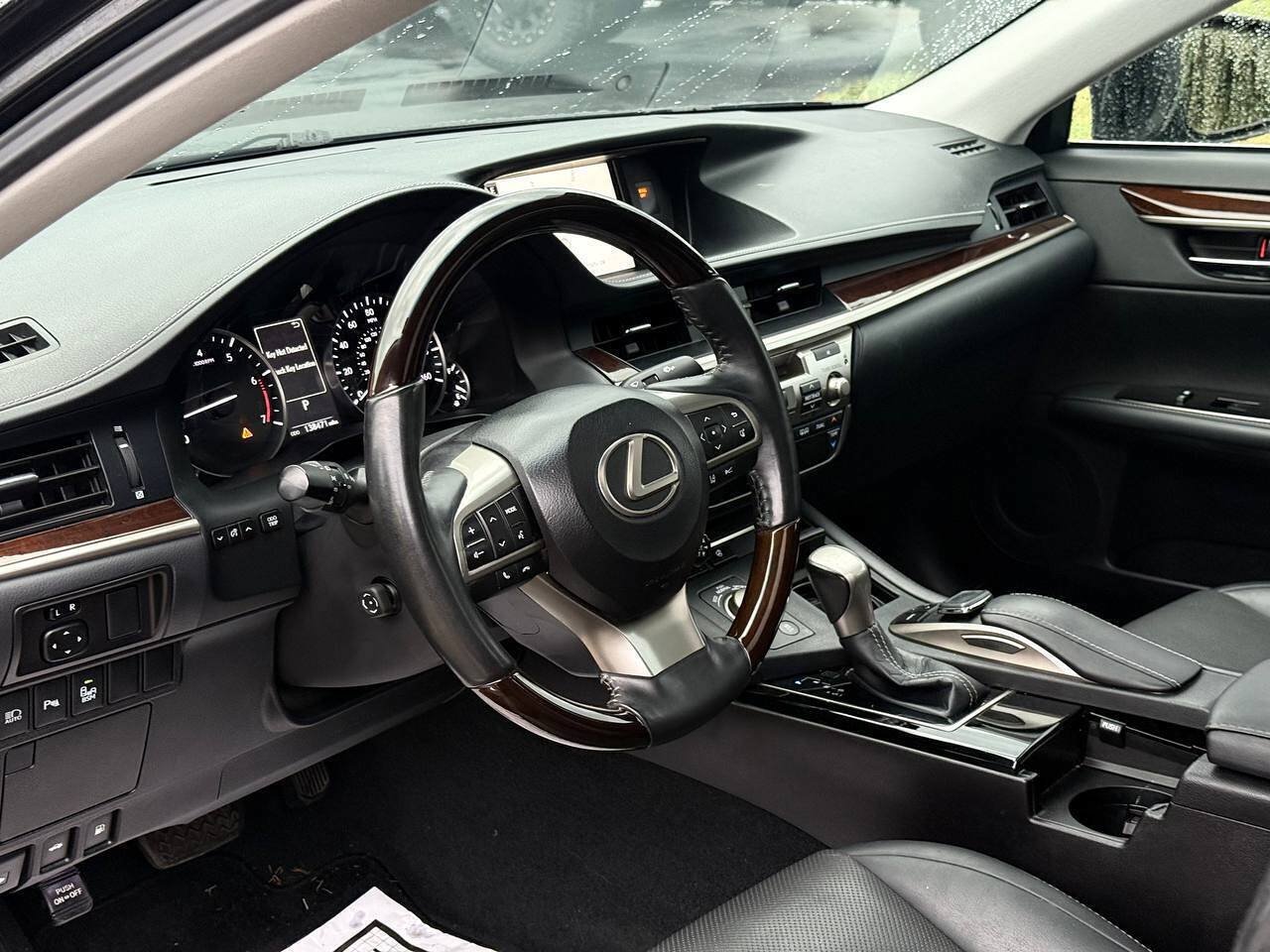 Used 2017 Lexus ES 350 w/ Navigation System Package FWD image 23