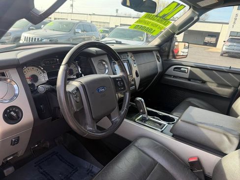 Used 2014 Ford Expedition Limited w/ Equipment Group 301A RWD image 32