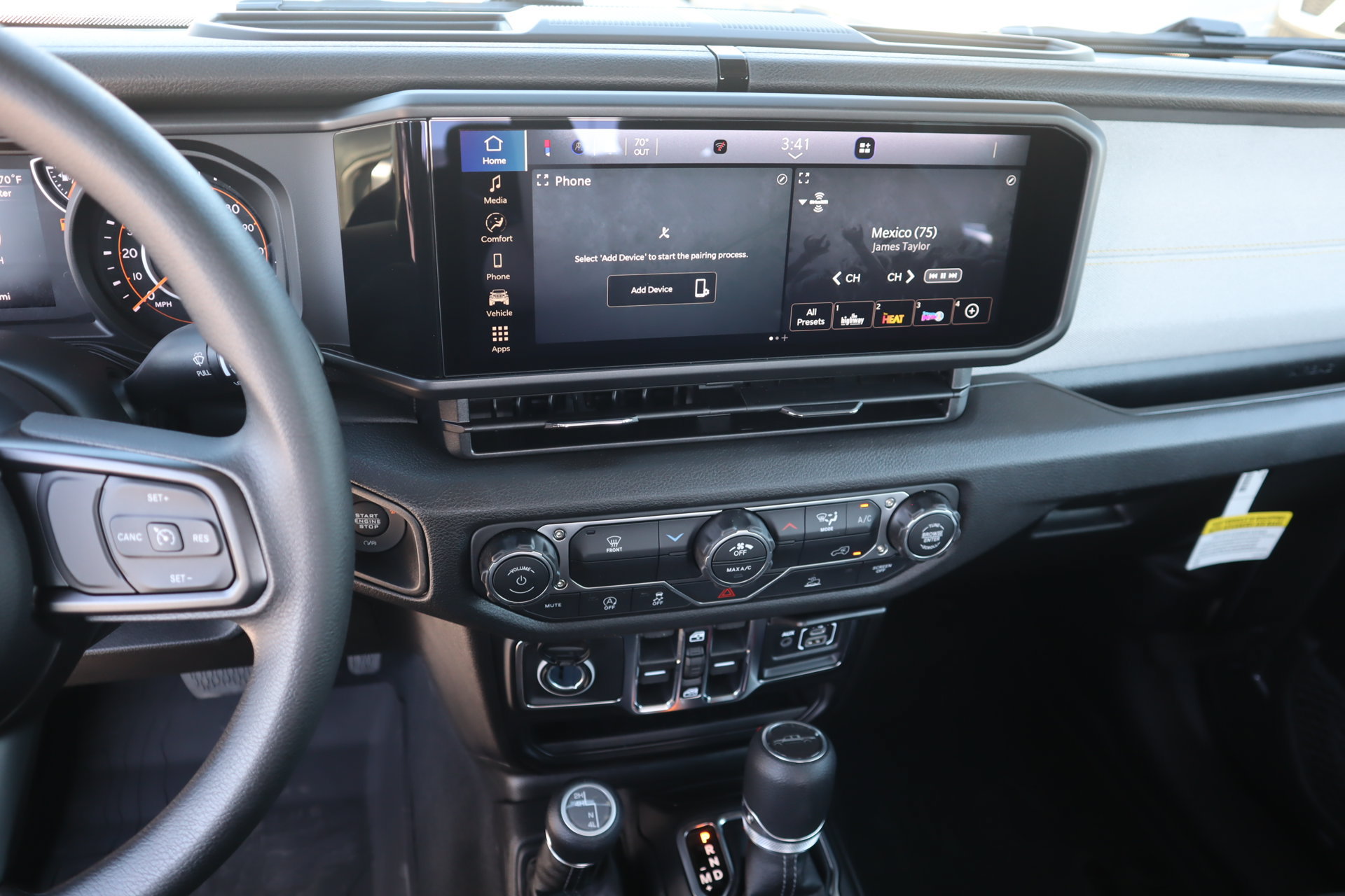 New 2026 Jeep Gladiator Sport AWD/4WD image 5