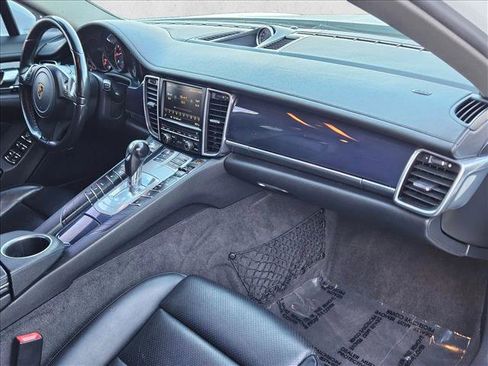 Used 2016 Porsche Panamera Edition image 22