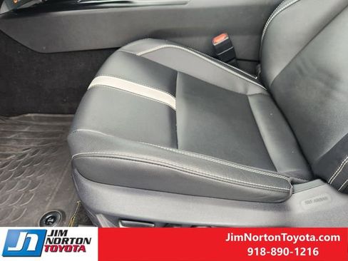 Used 2025 Toyota Camry SE w/ Multimedia Upgrade Package image 26