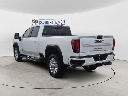 Used 2022 GMC Sierra 2500 Denali image 3