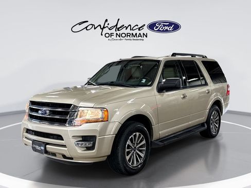Used 2017 Ford Expedition XLT w/ Equipment Group 202A RWD image 1