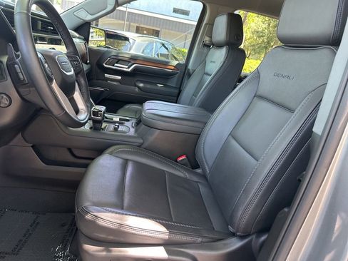Used 2024 GMC Sierra 1500 Denali w/ Technology Package AWD/4WD image 22